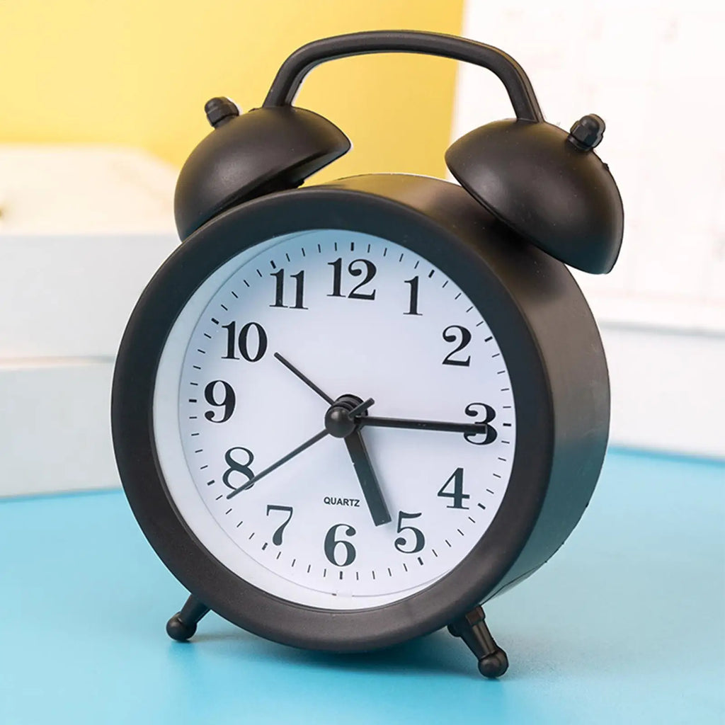 Small Analog Clock Silent Retro Home Decor Machine Battery Operated