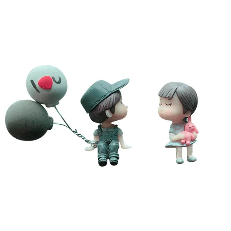 Cartoon Couple Resin Dolls – Cute Car Dashboard Decor Gift