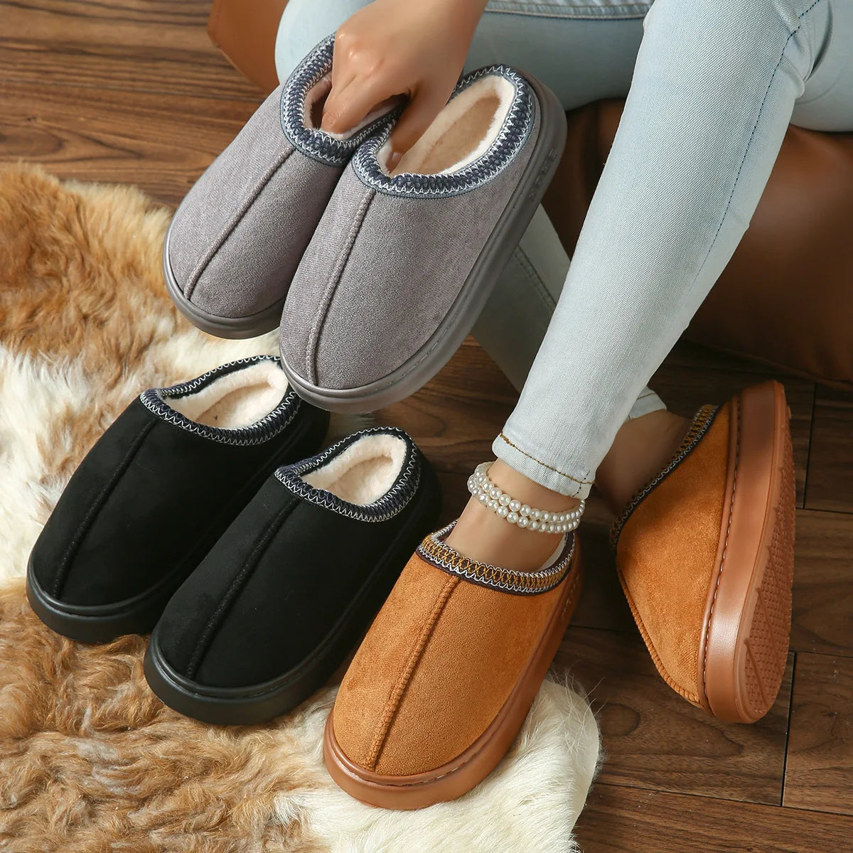 Cozy Fleece Slippers – Soft-Sole Indoor & Outdoor Home Shoes