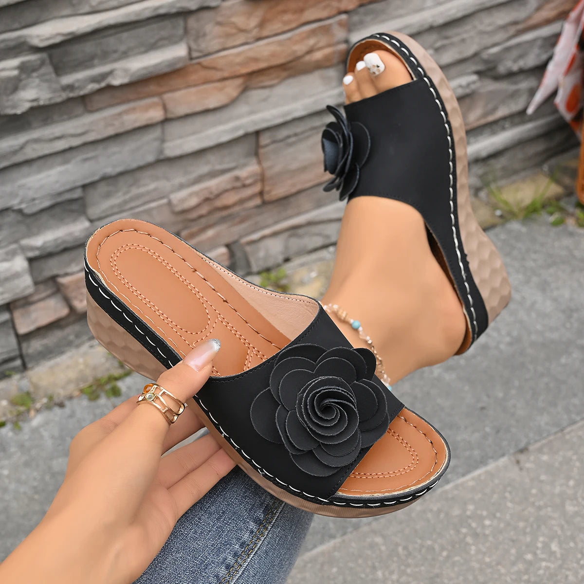 2026 New Women Sandals Non Slip Lightweight Shoes for Women Sexy Breathable Slip on Classics Wedge Footwear Women Sandals Female Zpaxo