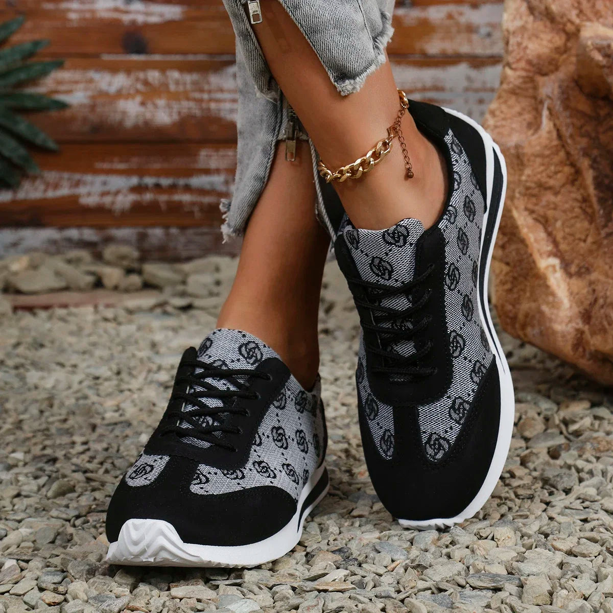Sneakers Women Lightweight Flats Casual Comfortable Shoes Fashion