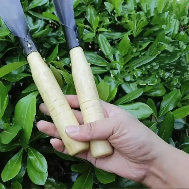 Versatile Garden Shovel Sturdy Iron Hoe Planting Weeding Loosening