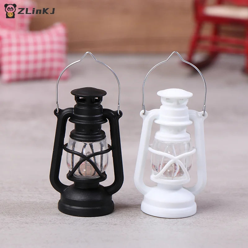 ▶6cm Mini Led Retro Glowing Pony Lantern Simulation Cande Light Night Light Dollhouse Miniature Kerosene Lamp Home Decor Toy Zpaxo