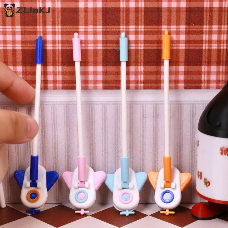 ▶1Pcs Miniature Dollhouse And Dustpan/ Aircraft Mop Simulation Model For Doll Accessories DIY Decoration Zpaxo