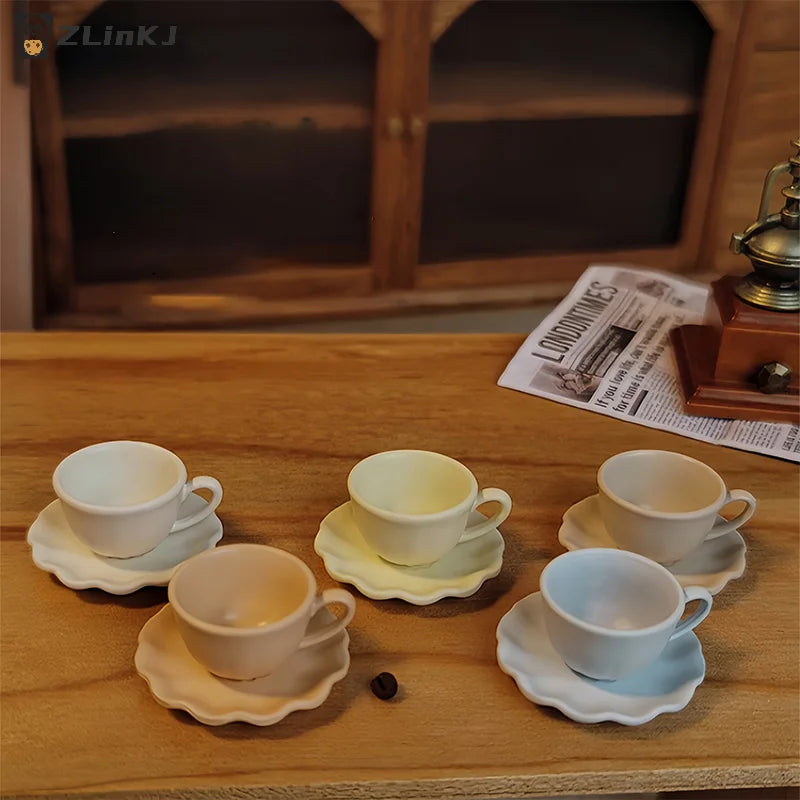 ▶2Pcs Mini Cup Drinks Model Toys Miniature Dollhouse Dessert Latte Coffee Mug Dish Set Doll Accessories Kids Gift Zpaxo