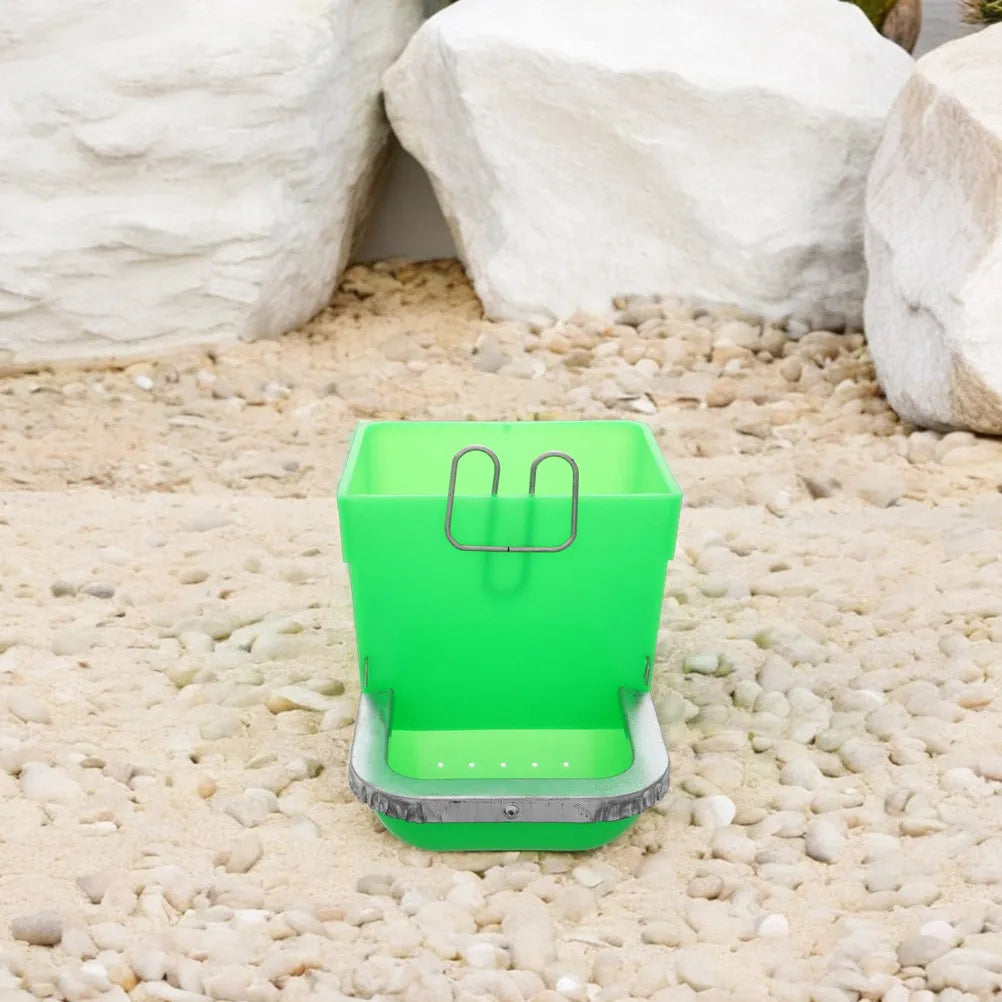 Automatic Plastic Rabbit Food Box Large Capacity Feeder Hanging