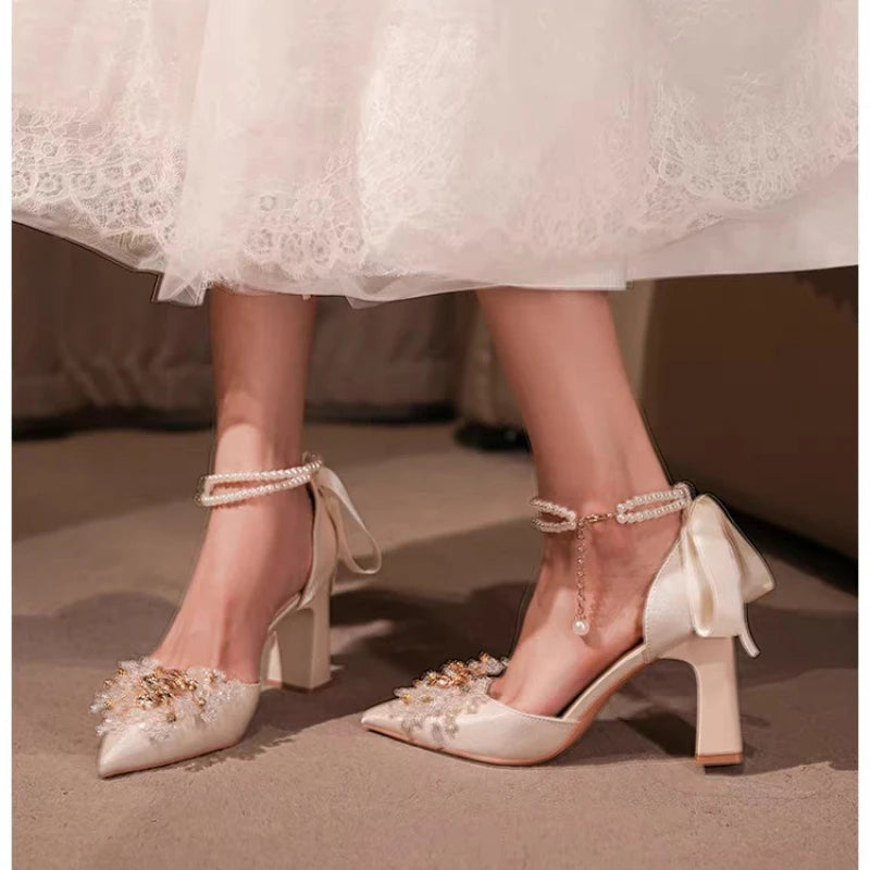 Women Sandals 2025 New Butterfly Knot Hollow Out Sandals Designer High Heels Shoes Women Bridal Wedding Shoes Zapatos De Muje Zpaxo