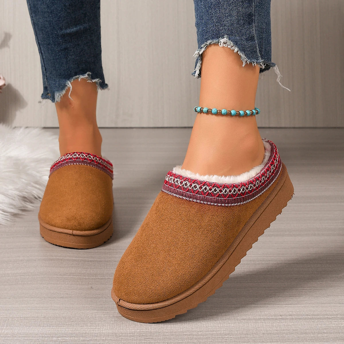 2025 New Women Slippers Comfortable Outdoor Slides Women Trend Covered Half Mop Warm Slippers Winter Warm Thick Sole Shoes Women Zpaxo
