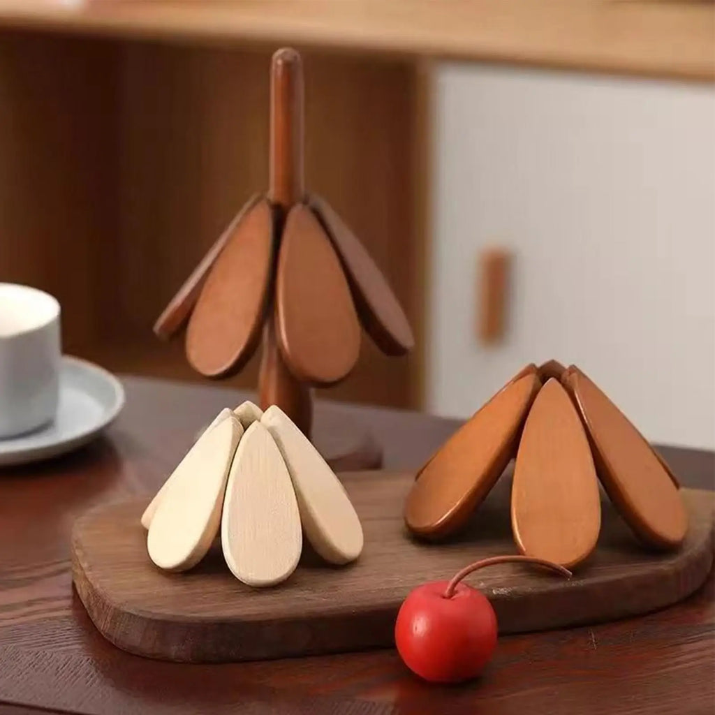 Christmas Tree Coasters Foldable Wood Coasters Wooden Tree Trivet Set for Kitchen Dinner Beverage Cup Counter Countertops Pans Zpaxo