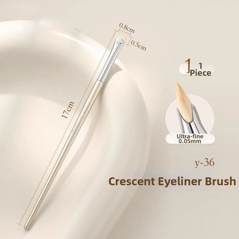 Ultra-fine Blade Tip Crescent Eyeliner Brush Soft Multi-functional Zpaxo