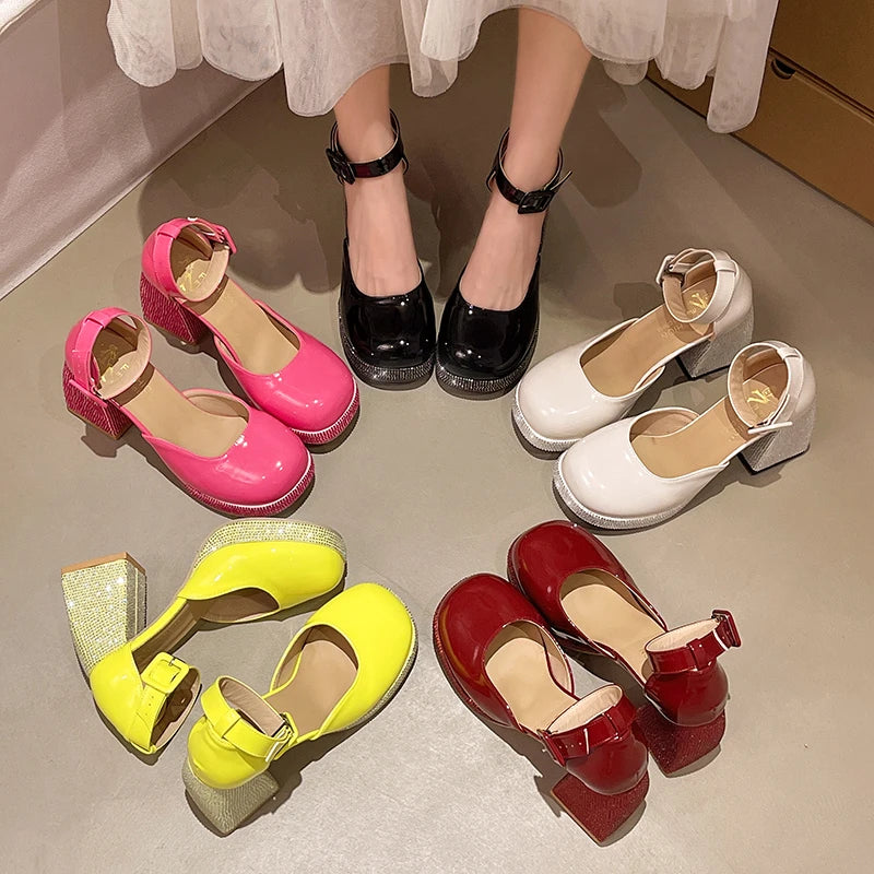 Women's Square Closed Toe Solid Block Heel Sandals Women Fashionable Zpaxo