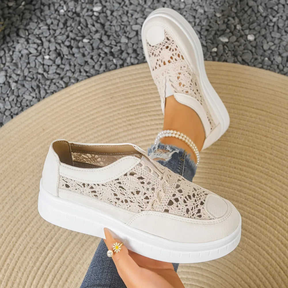Women's Thick Soled Shoes Fashion Hollow Out Embroidery Slip-on Board