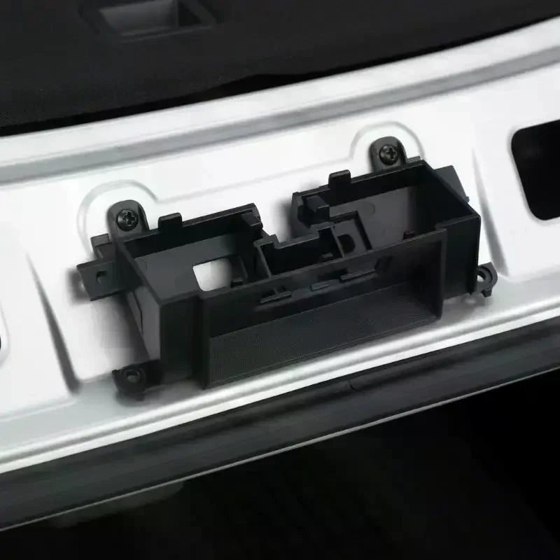 90606-1DA0A Tailgate Button Holder Case – Nissan X-Trail 2008–2013