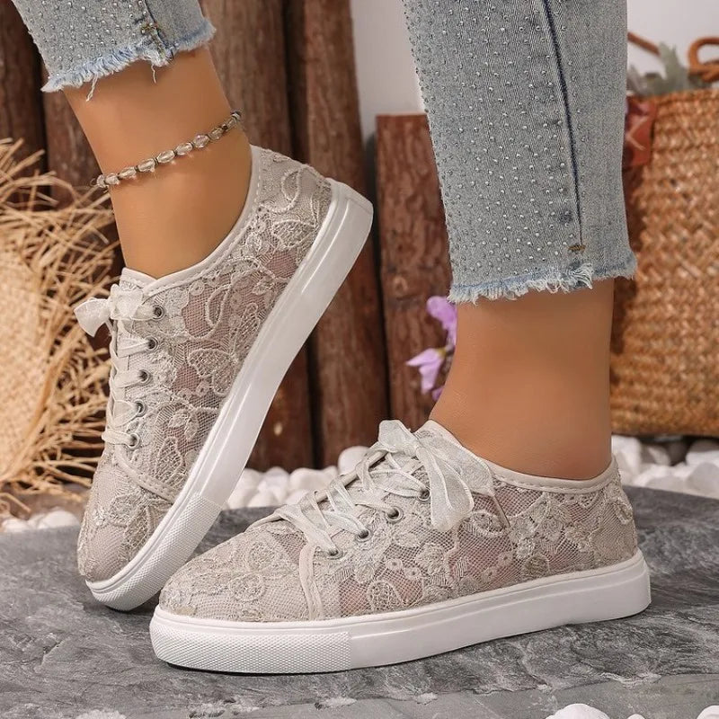 Women's Embroidery Breathable Comfortable Sneakers Women Fashionable Zpaxo