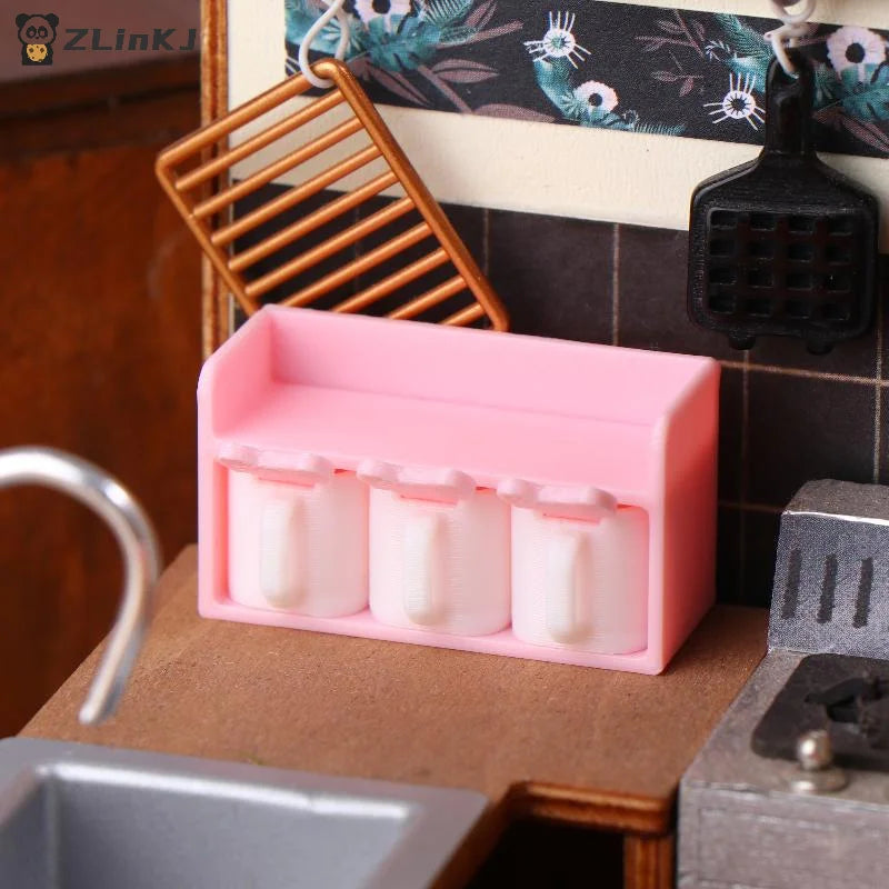 ▶1Pcs Mini Cartoon Seasoning Jar Model 1/12 Dollhouse Kitchen Decoration Dolls House Scene Accessories Pretend Play Toys Zpaxo