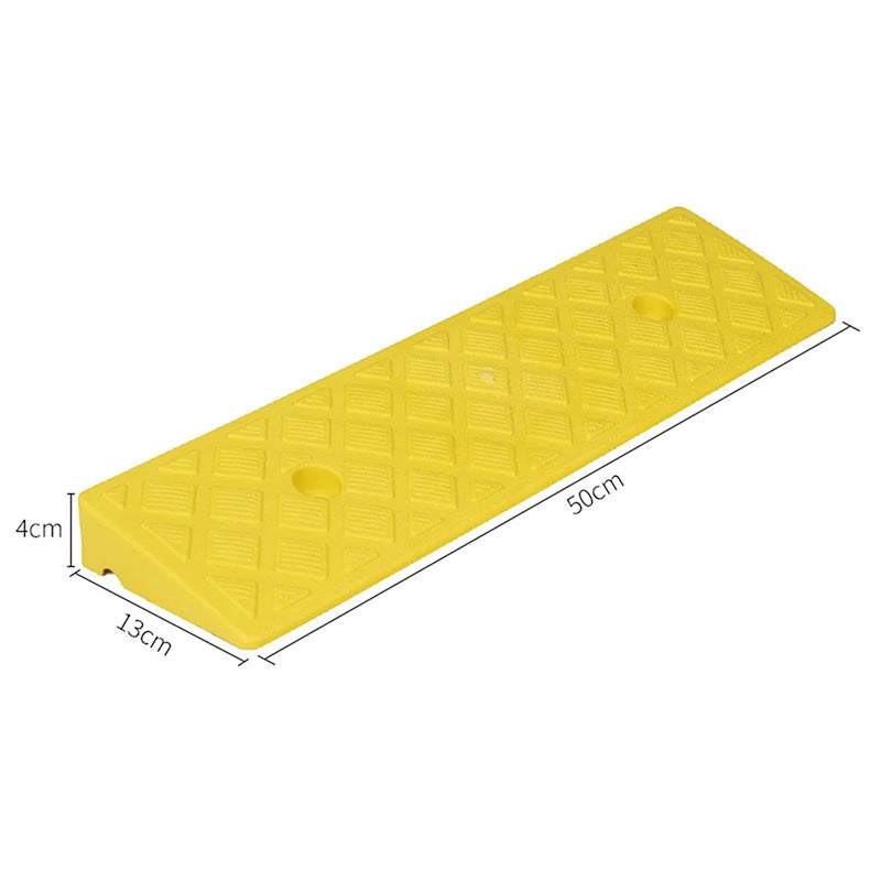 Plastic Kerb Ramp 30/40/50mm – Non-Slip Threshold Ramp