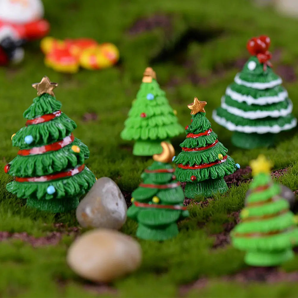 Handcrafted Resin Christmas Miniature Trees Realistic Shape Desktop