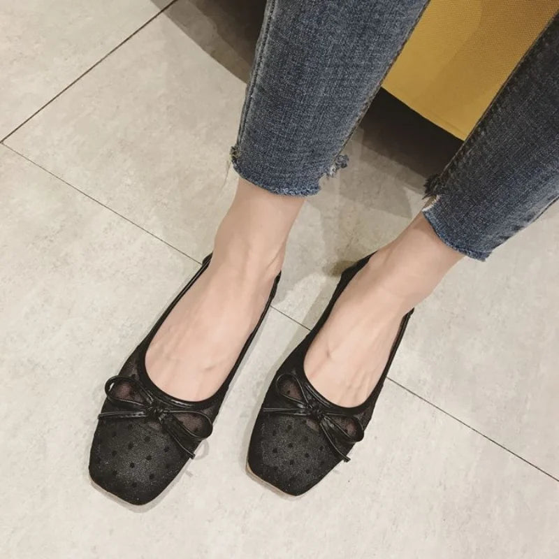 Flat Shoes for Women 2023 Spring/Summer New Women's Shoes Large Bow Mesh Square Head Wave Point Flat Heel Sandals Ladies Zpaxo
