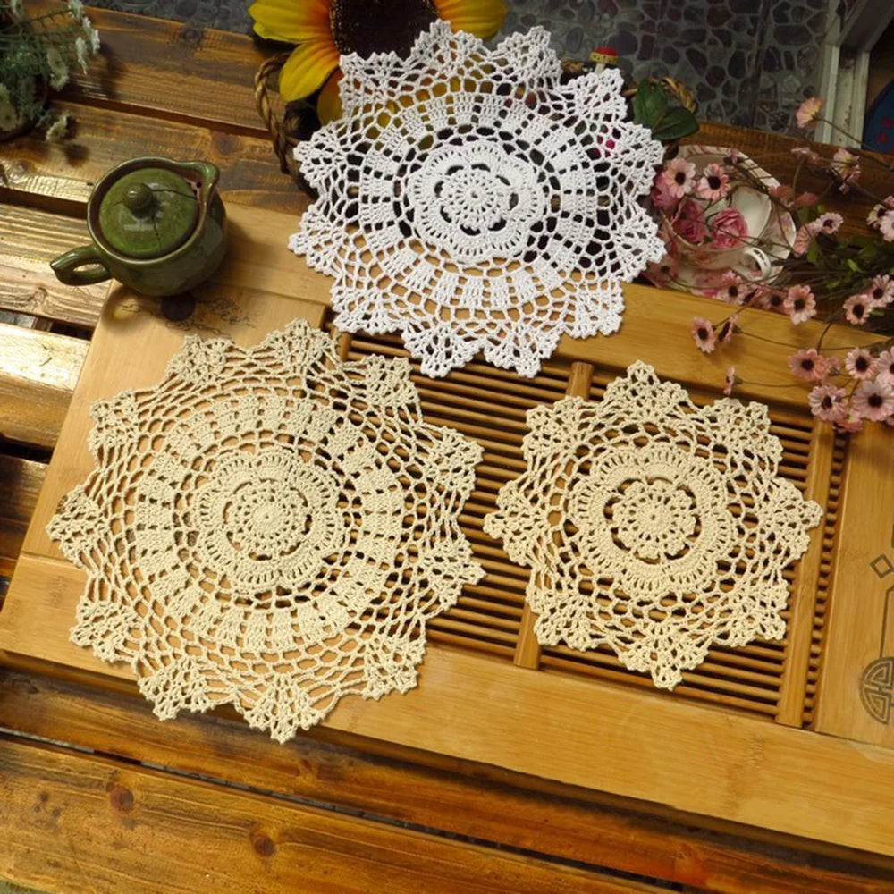 Round Hand Crocheted Cotton Doily – Vintage Lace Placemat