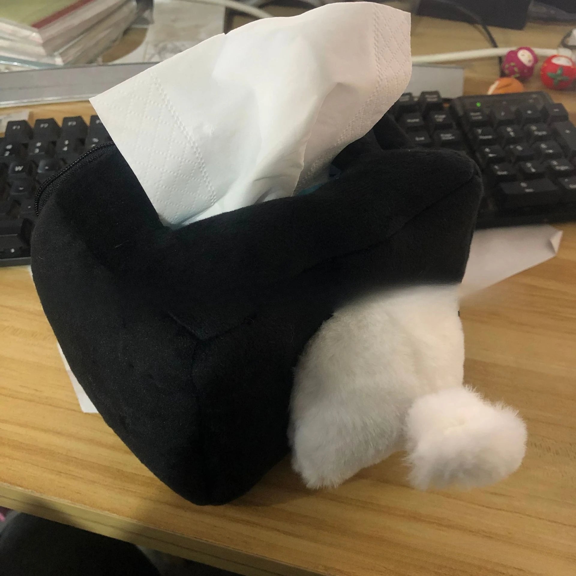 Cute and mischievous kitten tissue box napkin box creative plush niche doll box decoration and storage Zpaxo