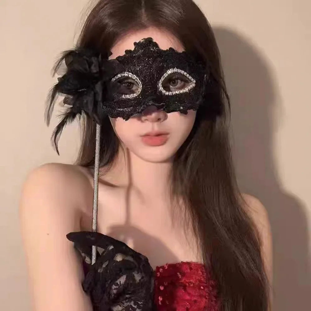Retro Lace Half Face Mask – Gothic Masquerade Costume Prop Masquerade Mask Zpaxo