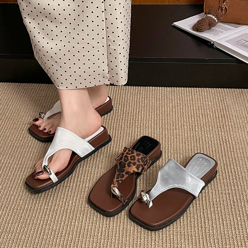 Summer Women's Metal Buckle Embellishment Toe Loop Comfortable Zpaxo