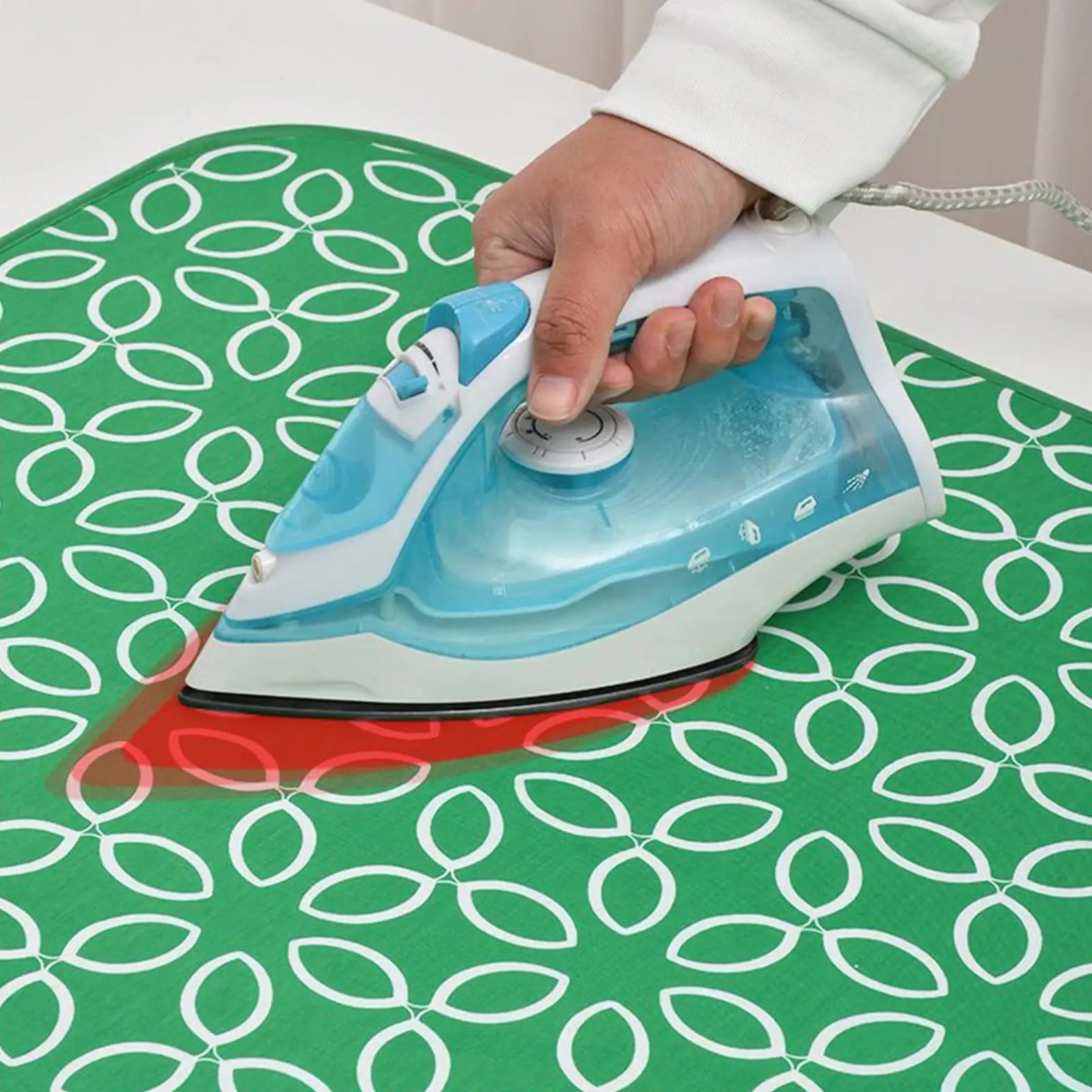 Portable Ironing Mat – Heat Resistant, Waterproof, Foldable Portable Ironing Mat Zpaxo