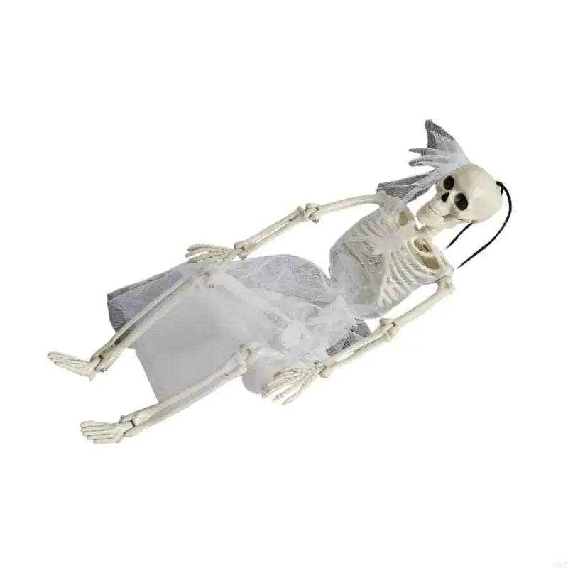 Halloween Skull Props Eerie Decoration Realistic Skeleton Sculpture
