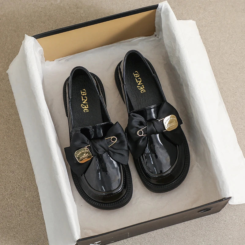 Women Platform Loafers Retro Black Leather Shoes Bow Decor Soft Sole Zpaxo