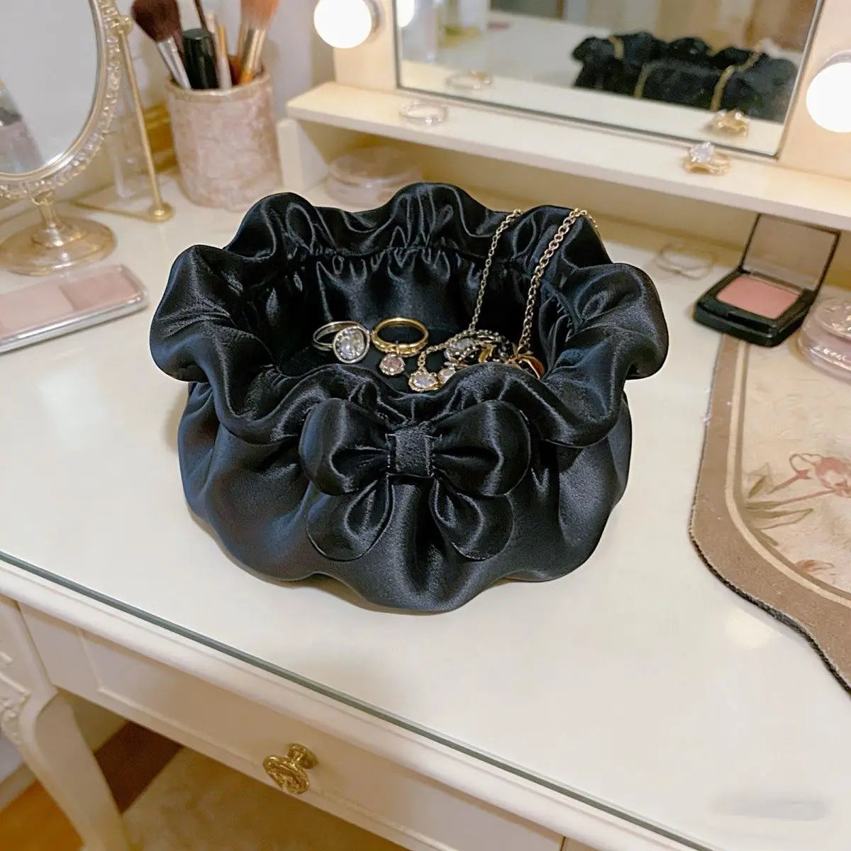 Petal-Shaped Bowknot Jewelry Organizer Box & Storage Bowl Jewelry Organizer Bowl Zpaxo Black