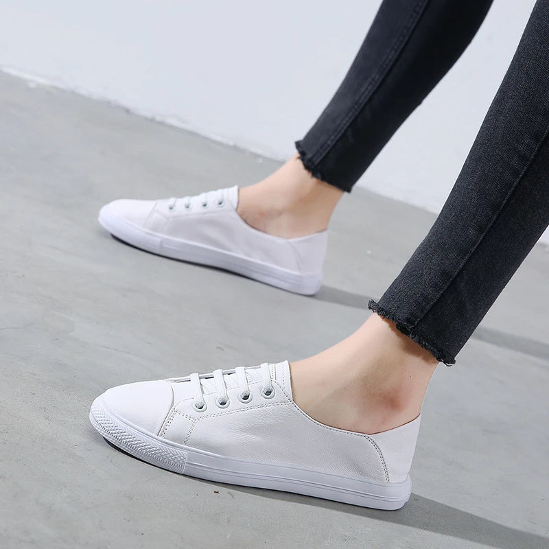 2026 Summer Leather White Sneakers Women Shallow Cut Fold Down Heel Zpaxo