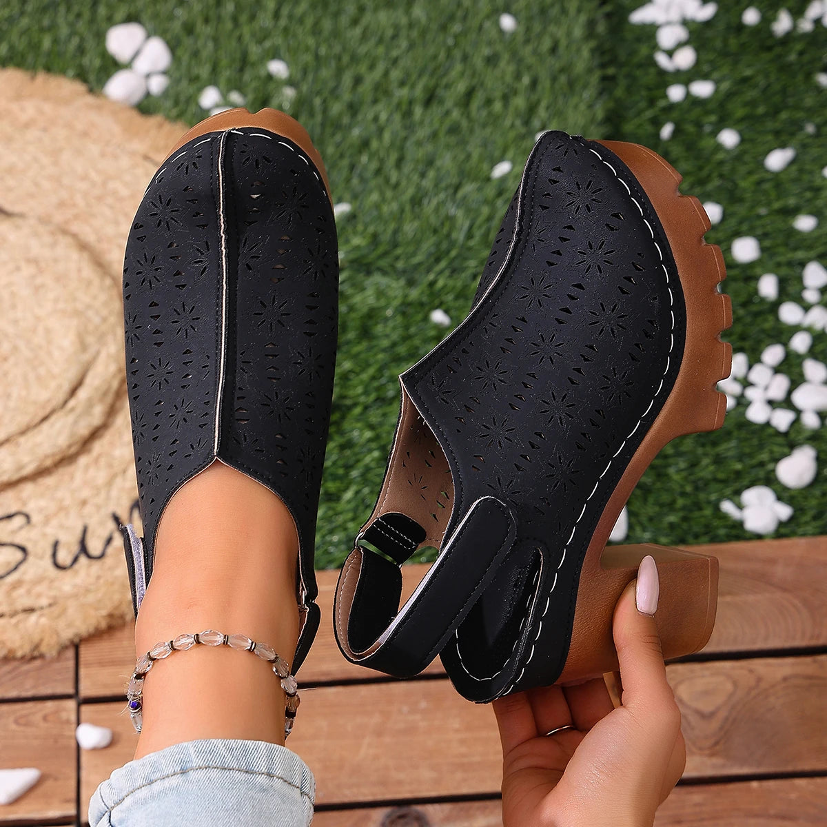 2026 Women Sandals Summer Plus Size High Heel Sandals Closed Toe Hollow Lightweight Shoes Outdoor High Heel Designer Shoes Women Zpaxo