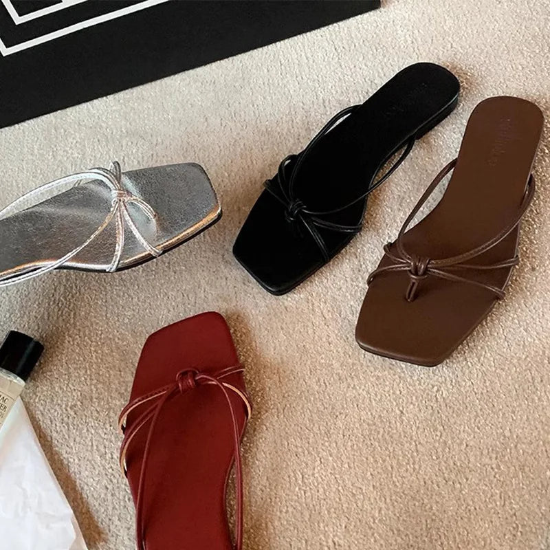 Slippers for Women's Summer New French Square Toe Slim Fit Lace Up Hollowed Out Clip on Thick Heel Outdoor Flat Sandals Women's Zpaxo