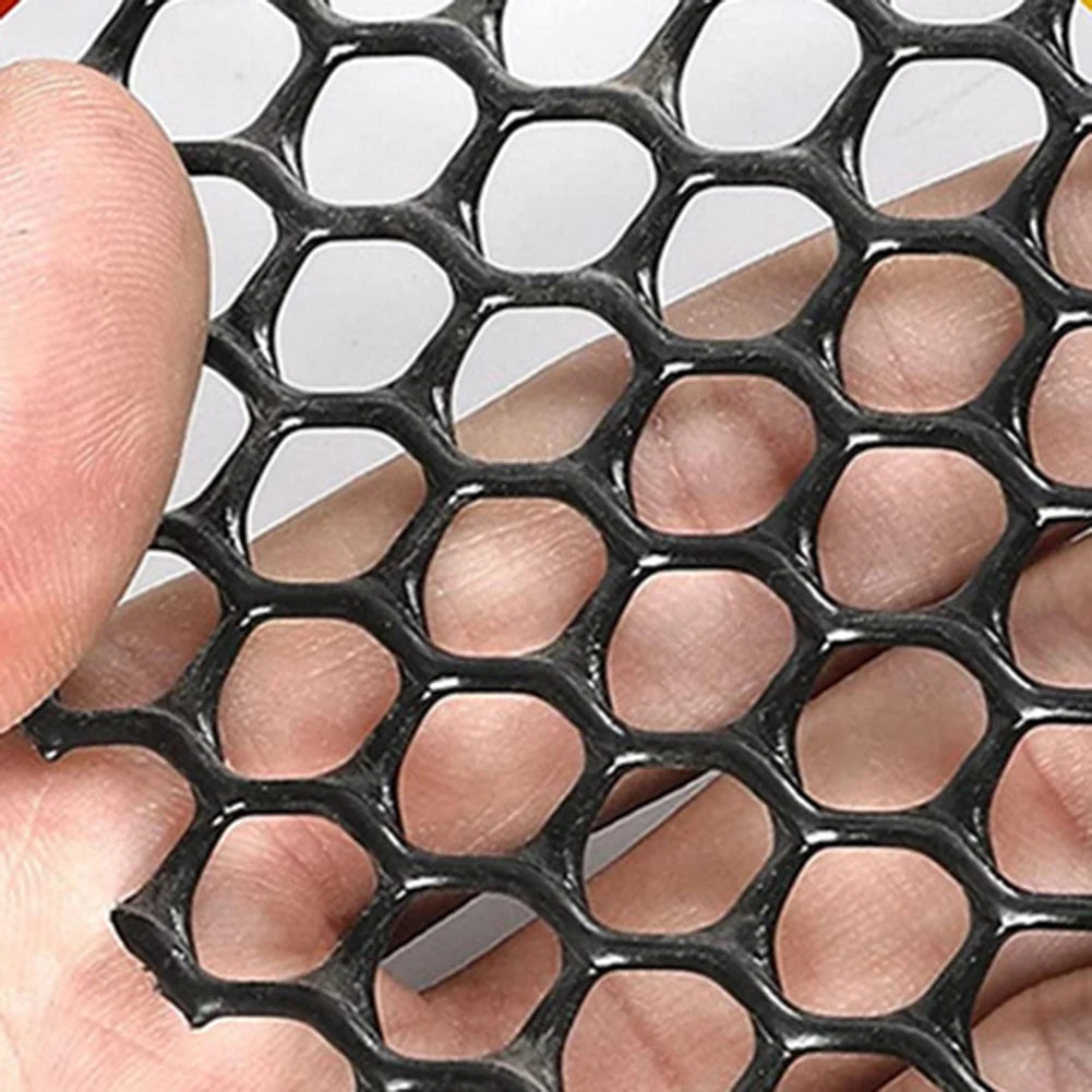 Plastic Wire Mesh Fence Poultry Netting 300 Fencing Solution Dogs