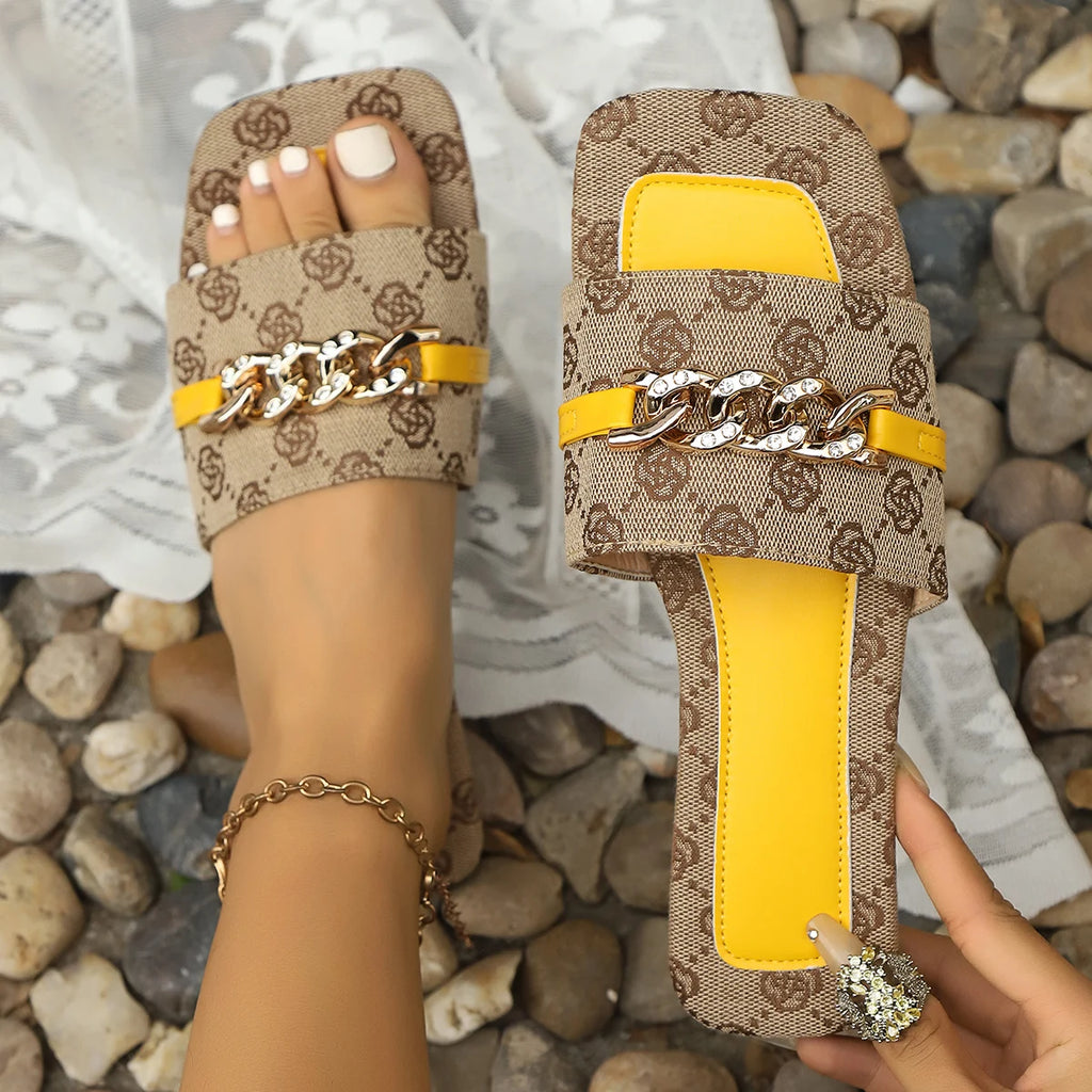 Women Slippers 2026 Summer Flat Luxury Sandals Outdoor Beach Shoes Zpaxo