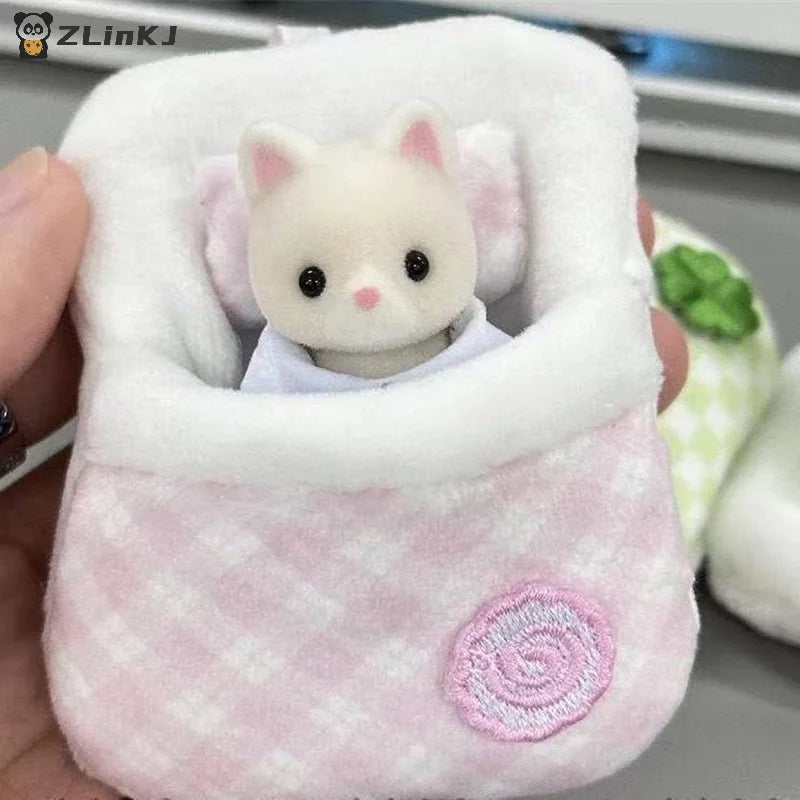 ▶1Pcs Cute Plush Four-leaf Clover Doll Bed 8*6*1CM Soft Sleeping Bag Mini Doll Room Decoration Furniture Doll Accessories Zpaxo