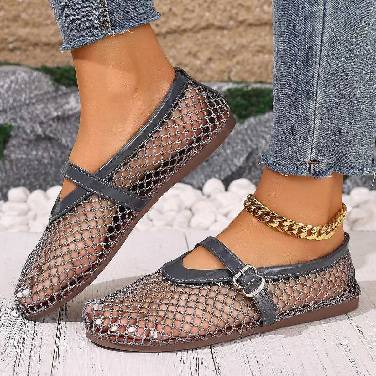 Women Sandals Mesh Breathable Flat Bottom Shoes Women Summer Large Size Hollow Out Shoes Women Comfortable Buckle Strap Sandals Zpaxo GRAY 40