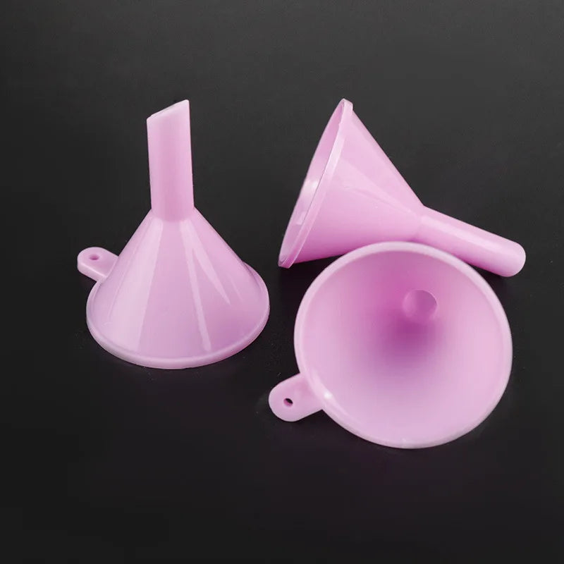 4-Pack Mini Plastic Funnels – Diamond Painting & Bottle Fill