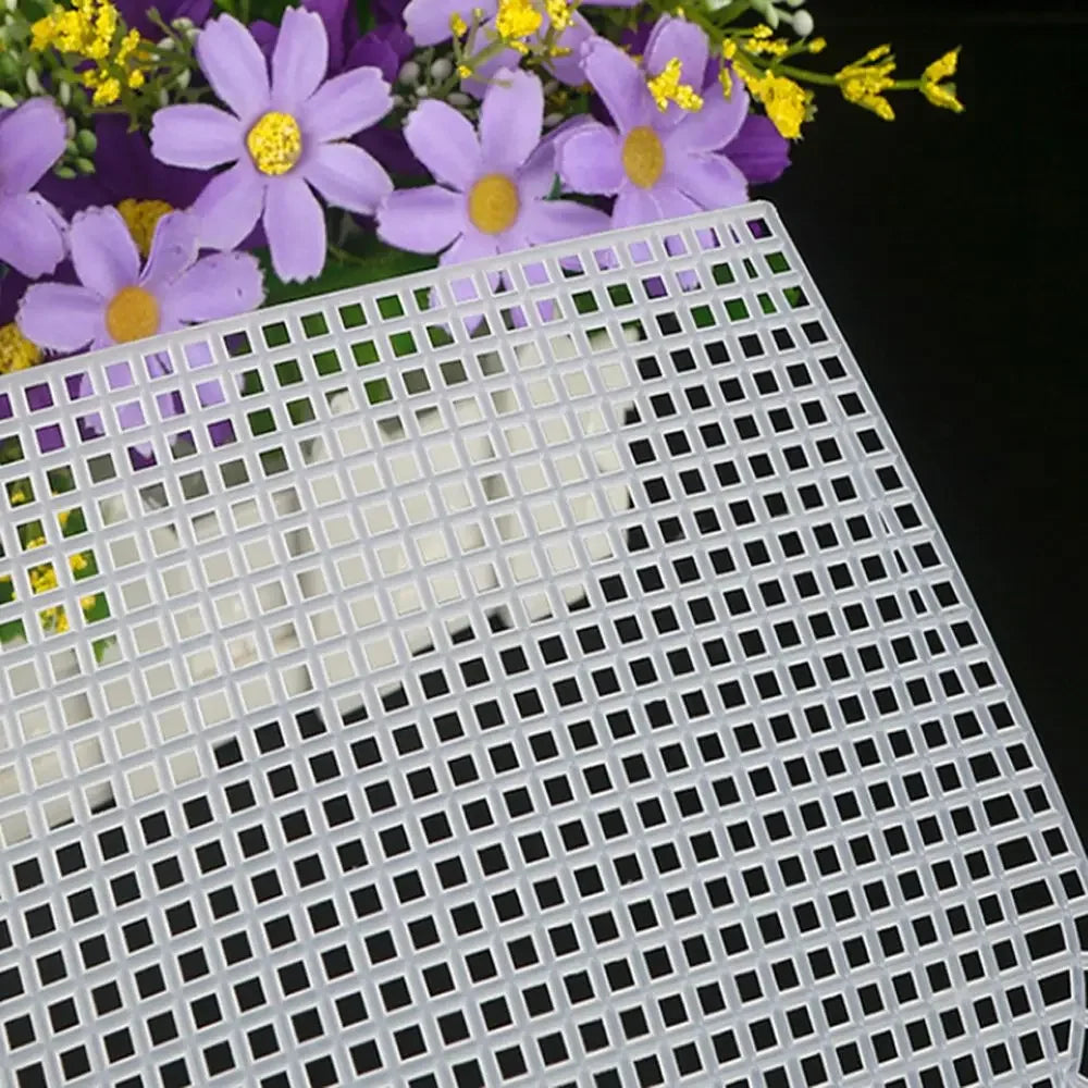 Plastic Weaving Plastic Mesh Cloth For Bag Making DIY Handcraft Bags Weaving Material Latch Hook Bags Made Plastic Grid Hook Zpaxo
