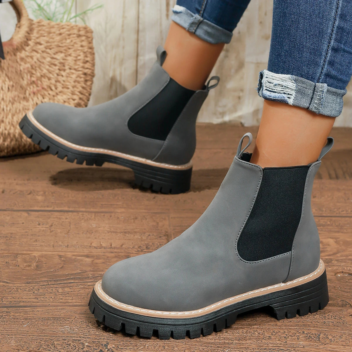 Women Ankle Boots 2025 New Slip on Platform Shoes Woman Thick Bottom Comfortable Shoes British Style Leather Chelsea Boots Women Zpaxo GRAY 42