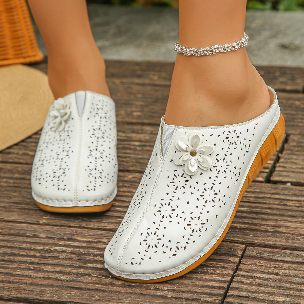 Women Sandals Breathable Hollow Out Mule Slippers Summer Retro Closed Zpaxo