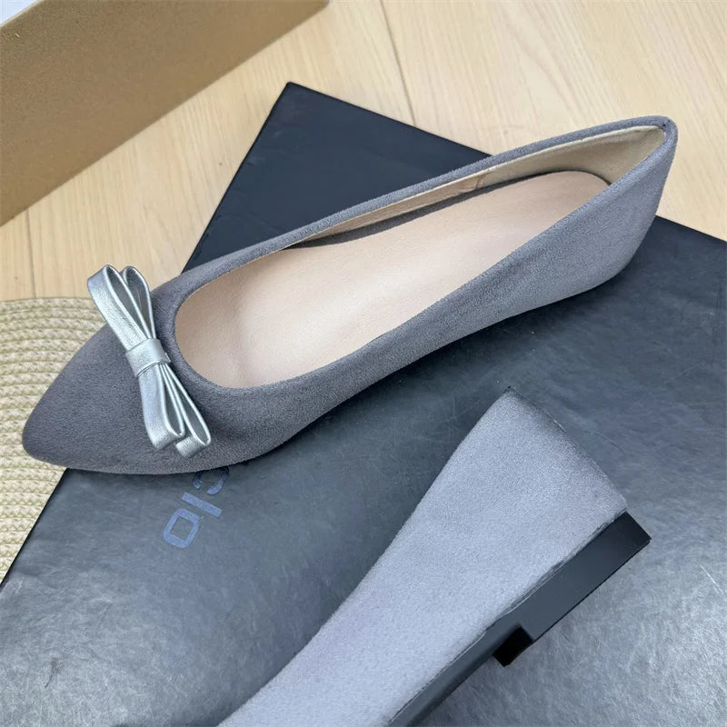 Flat Shoes for Women Spring and Summer 2025 New Butterfly Bow Pointed Toe Ballet Shoes Shallow Plus Size Women's Shoes 42 43 44 Zpaxo