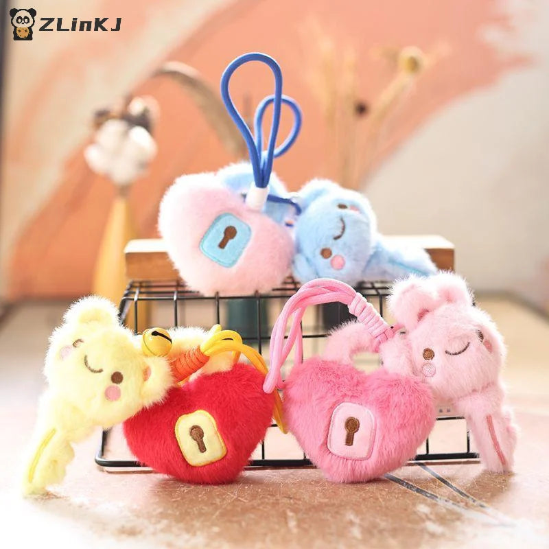 ▶1Pcs Cartoon Cute Love Key Bag Pendant Plush Toys Cute Lovely Stuffed Doll Key Chain Birthyday Gift For Girl Boy Zpaxo