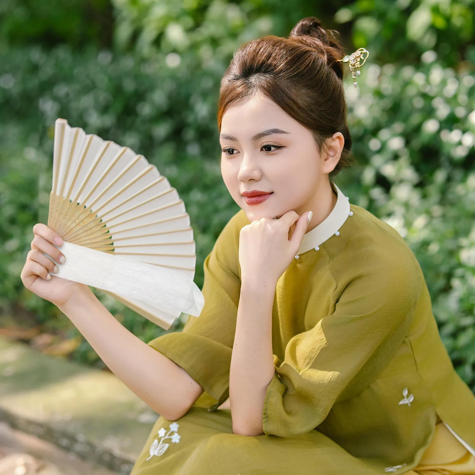 Reusable Folding Hand Fan Bag Premium Lace Storage Pouch Paper