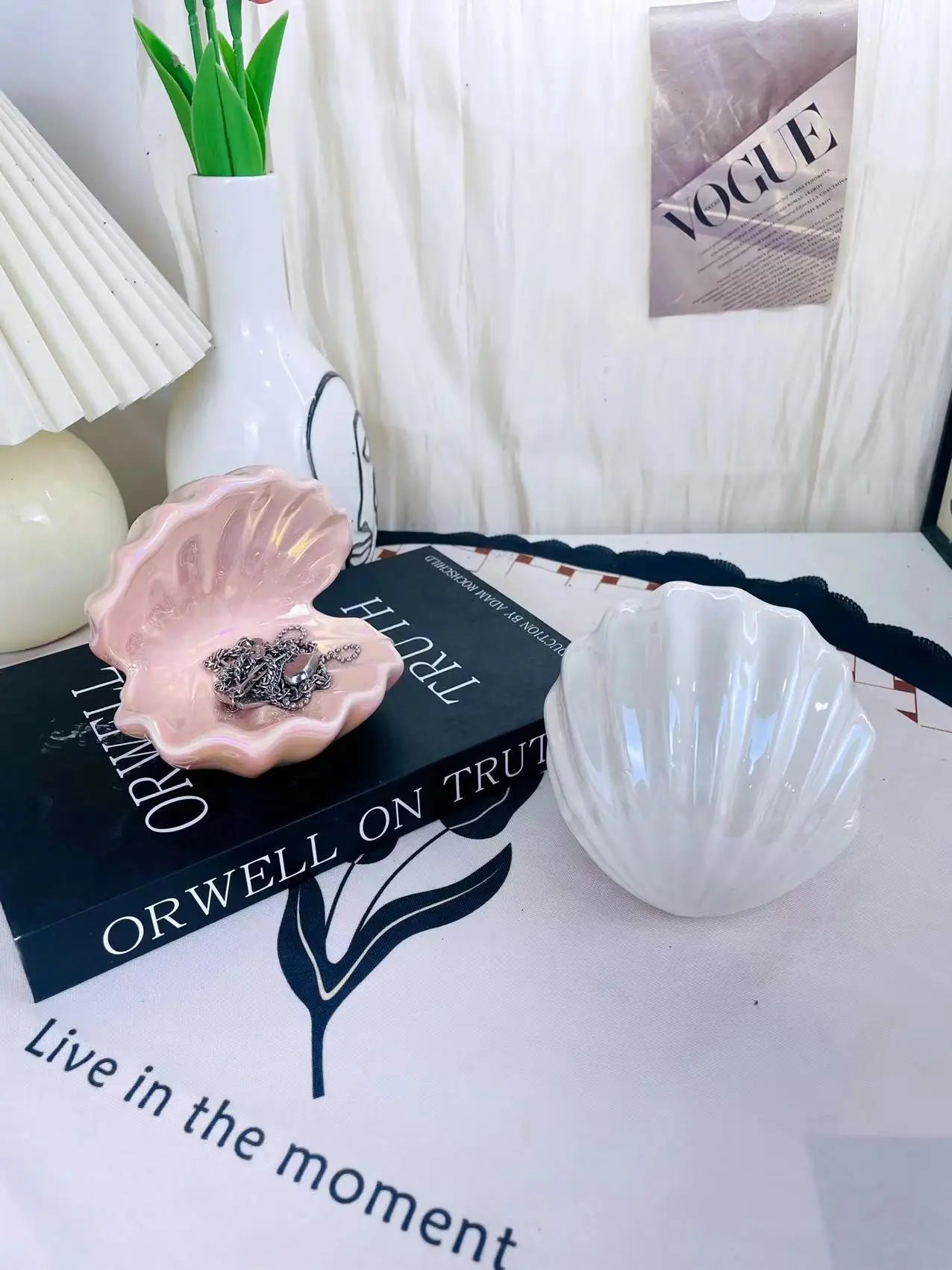 Pearl Shell Ceramic Night Light – Bedside Lamp | Girl's Room Décor