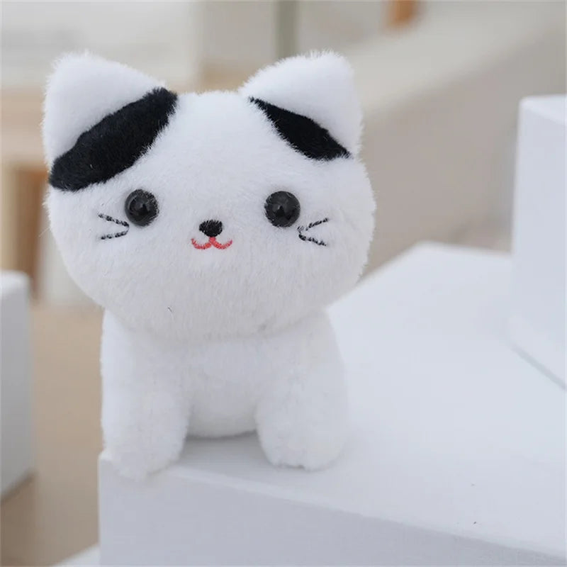 ▶1PCS 12cm Cartoon Little Cat Plush Toy Keychain Cute VIP Guests Cat Pendant Backapck Hangings Decoration Gifts Zpaxo White