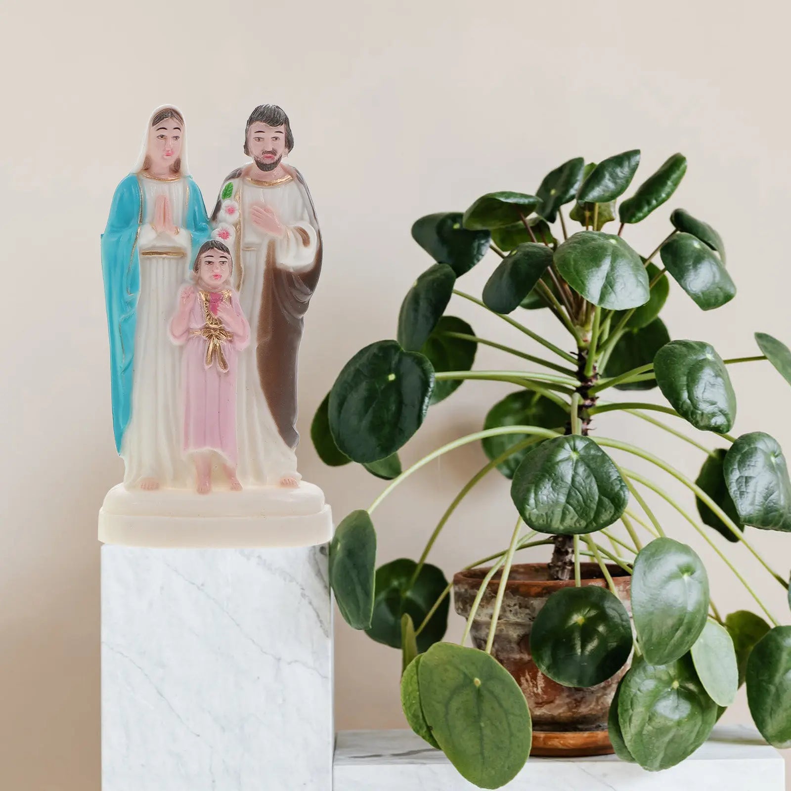 Luminous Family Three Desktop Decoration Plastic Retro Chic Living