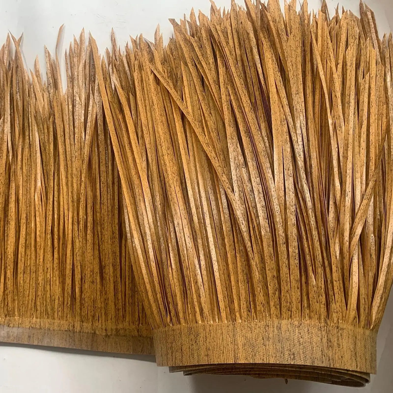 Artificial Thatch Roll 3.28ftx1.64ft Realistic Grass Roof Fence Decorative Ornament shutter Palm Straw Roof Thatch Roofing Panel Zpaxo