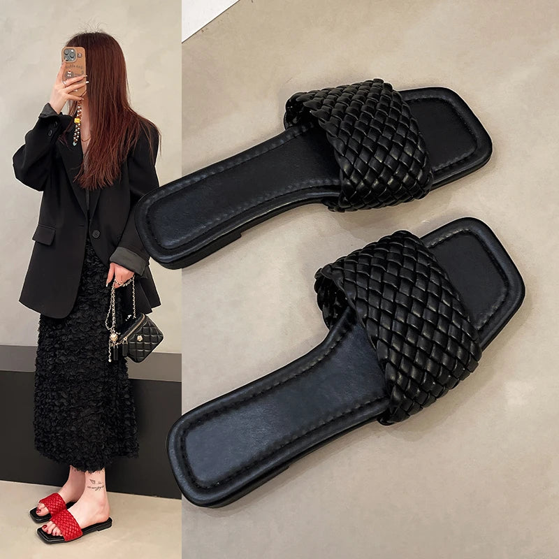 Women's Slippers 2025 Summer Selling Sexy Braided Red Square Toe Flat Flip-Flops Fashion Beach Mules Casual Indoor Home Slippers Zpaxo