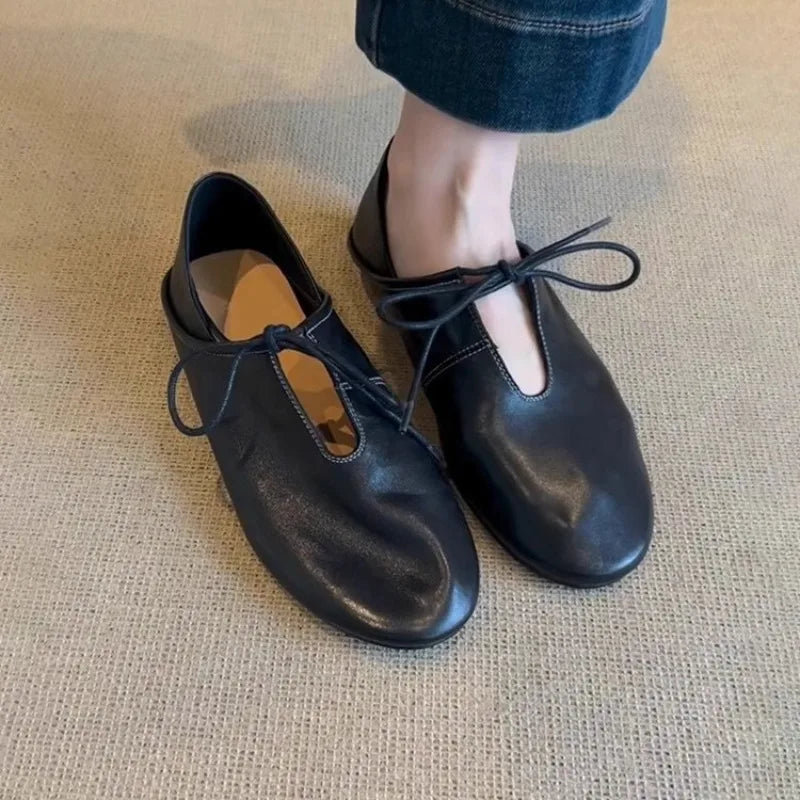 Soft Sole Flat Shoes Round Toe Deep Mouth Lace-up Lightweight